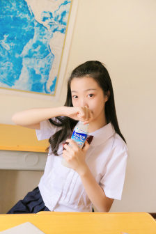 金梅瓶3